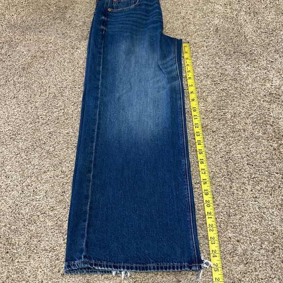 AE Strigid Super High-Waisted Baggy Wide-Leg Ankle Jeans - Picture 5 of 10